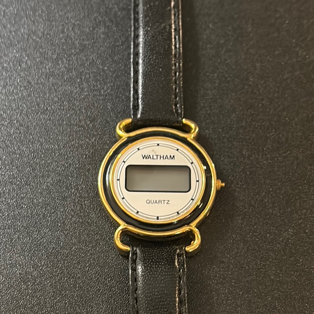 Vintage Waltham digital quartz watch leather straps